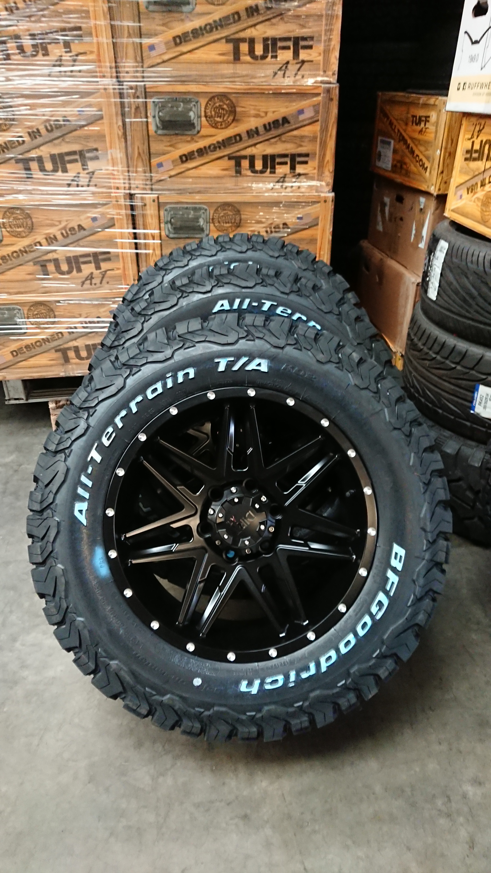 Dirt D62 9x18 + BF 2856018 (1)