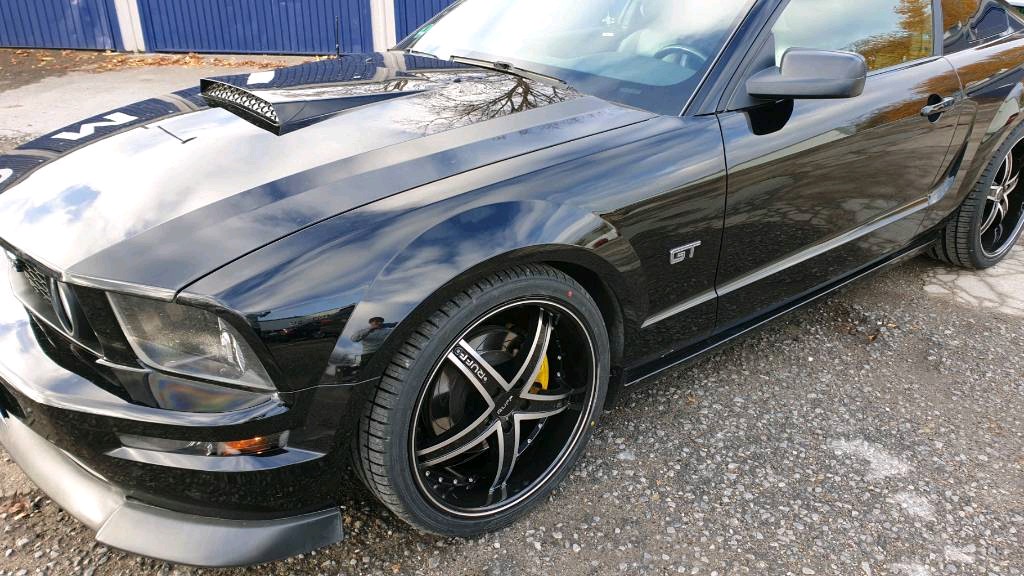 Ford Mustang black - Ruff Racing R953 bm 8,5&10x20 Falken 2453520&2853020 (1)