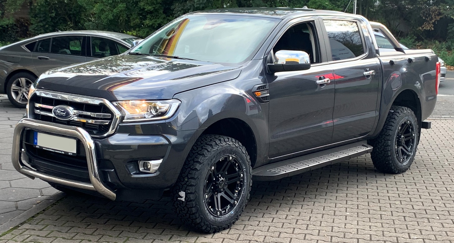 Ford Ranger black - Tuff T01 mbc 9x18 BF 2656018