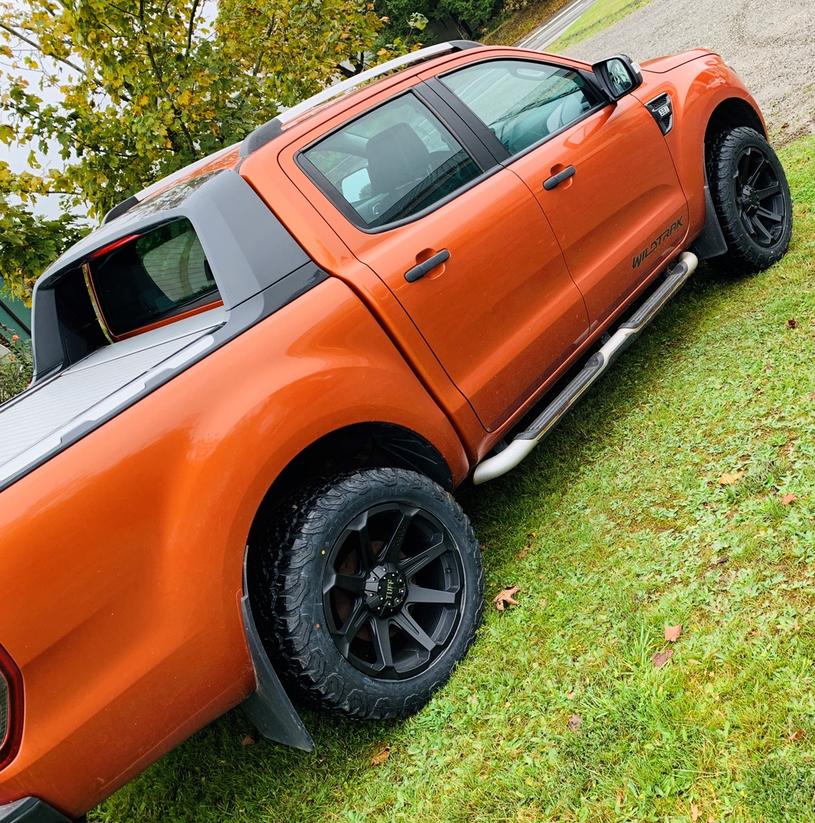 Ford Ranger orange - Tuff T05 mb BB AT2 2855020 2