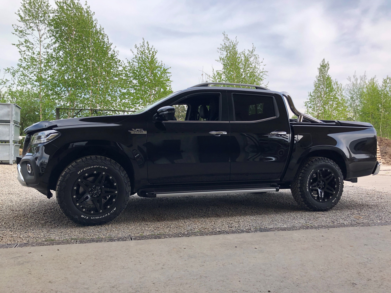 Mercedes X350 black - Dirt D66 mb 9x18 BF 2656518 (3)