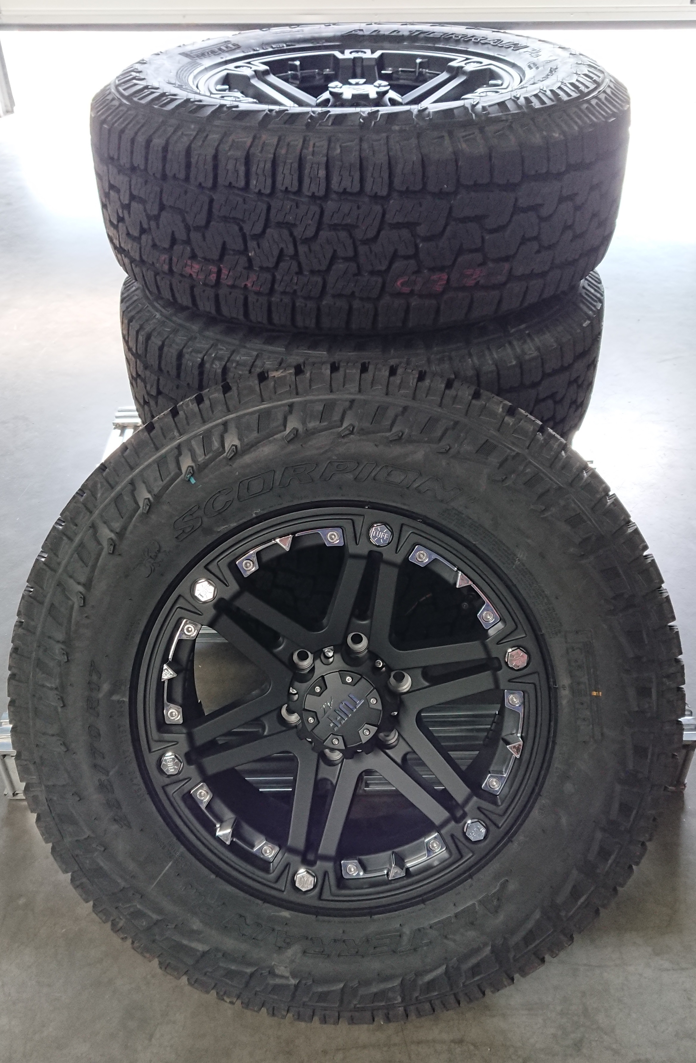 Tuff T01 mbc 8x17 - Pirelli AT+ 2657017