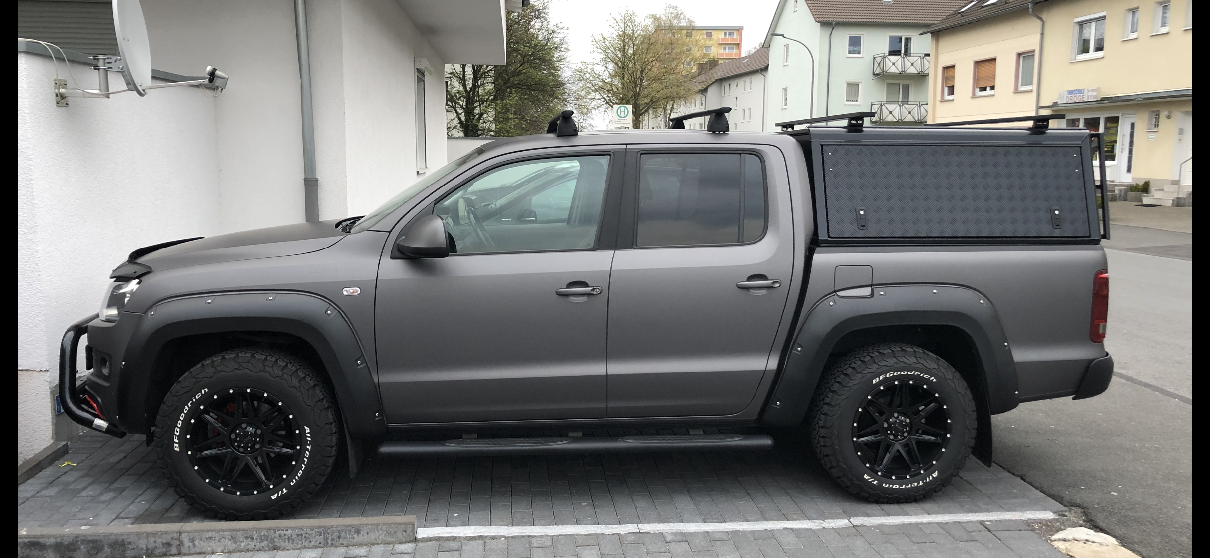 VW Amarok grau - Dirt D62 milled 9x18 BF 2656518 (3)