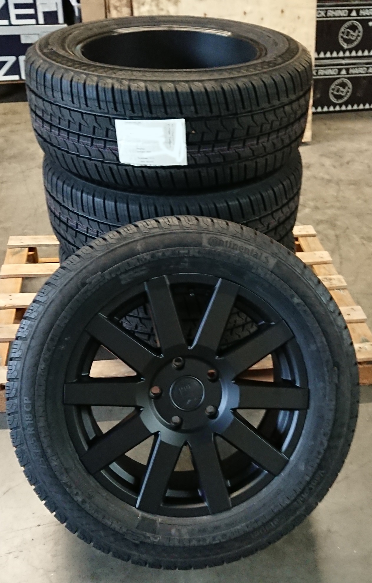 Black Rhino Journey 8x18+Conti 2555518 (1)