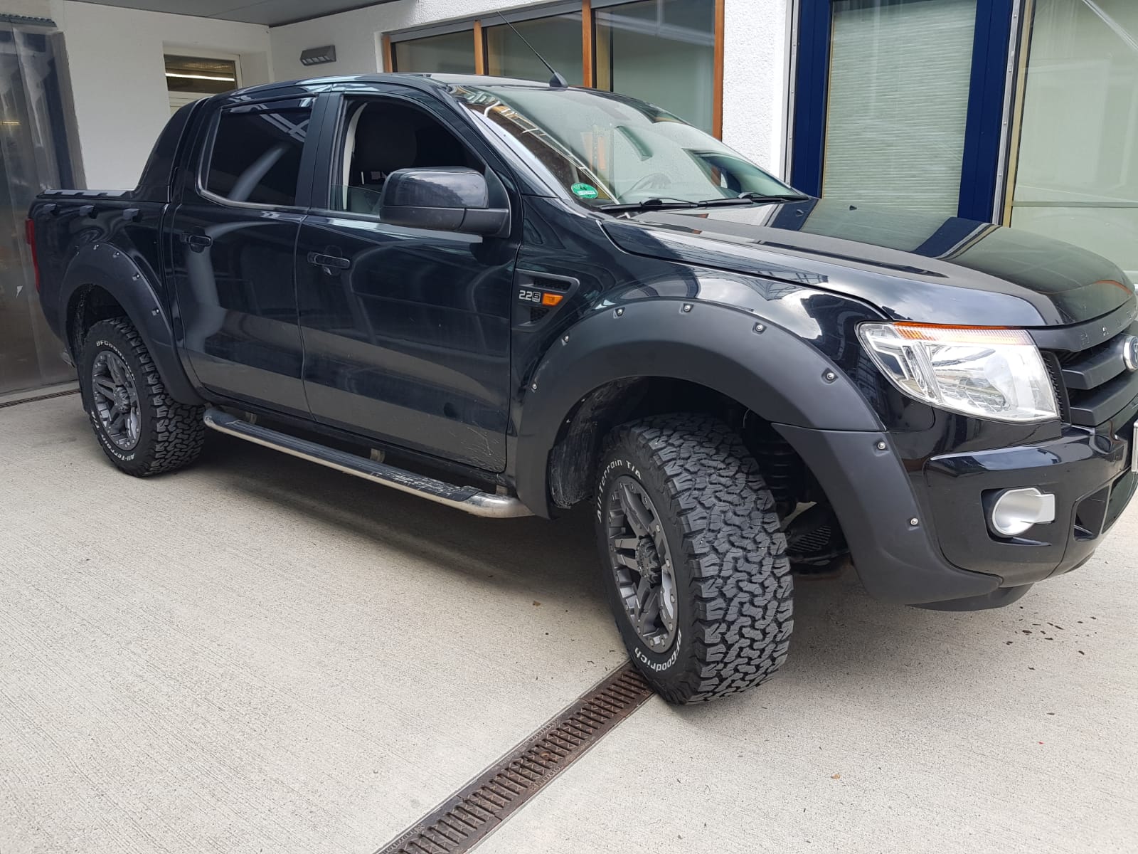 Ford Ranger black + Dirt D66 mg 9x18 - BF 2856018 (3)