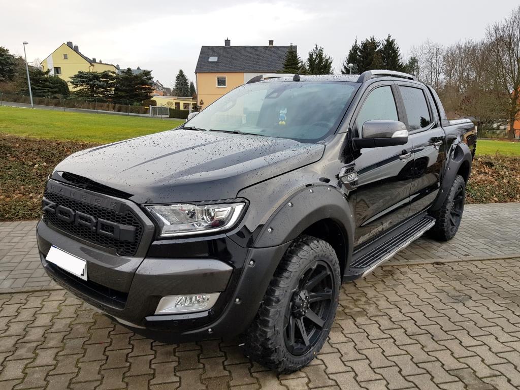 Ford Ranger black - Rid R05 mb 9x20 Black Bear 2855020 (1)