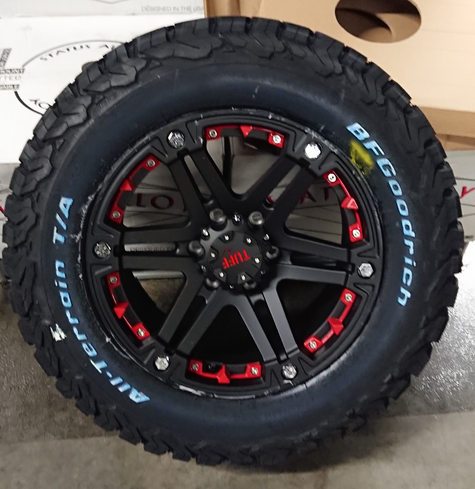 Tuff T01 mbr 9x18 - BF 2656518